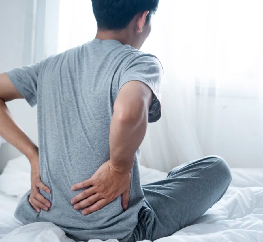 Understanding Scoliosis and Inflammation: How to Ease Back Pain Naturally