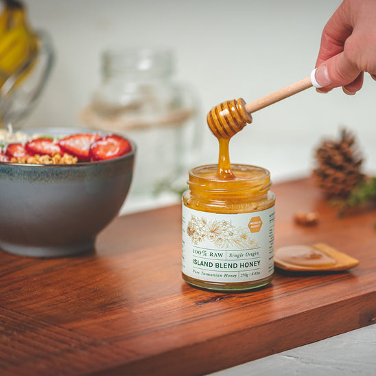 Flinders Island Blend Honey - 100% Raw, Botanical Blend - lifestyle