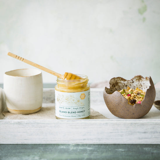 Flinders Island Blend Honey - 100% Raw, Botanical Blend - lifestyle